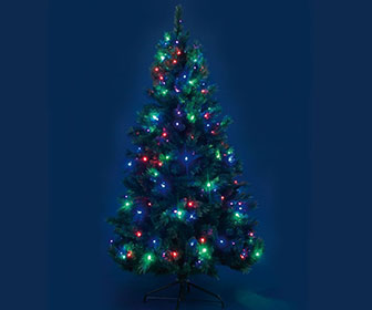 Albero Di Natale Con Luci Led Incorporate.Alberi Di Natale Artificiali Per Un Natale Piu Verde